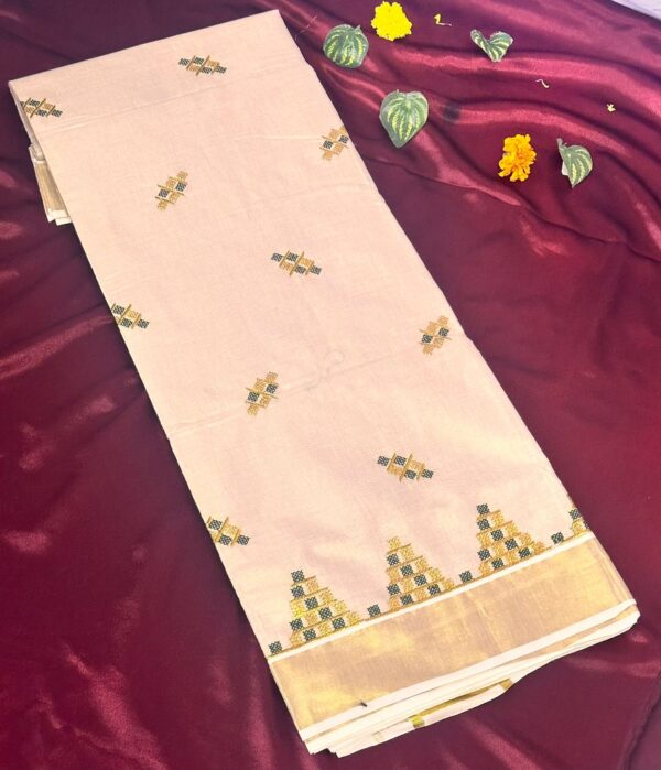 Kerala Saree - Image 2